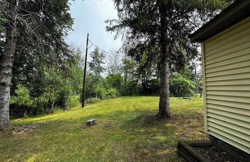 Finlayson Cabin | Cute cabin on Big Pine Lake with a large fenced yard and lake access