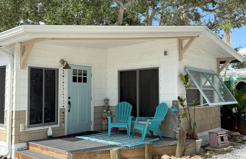 Cortez House | Cute Cortez Water View Getaway