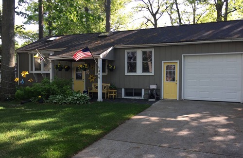 Holland Cottage | Cute cottage-Lake Macatawa views! Now booking Summer 2024.