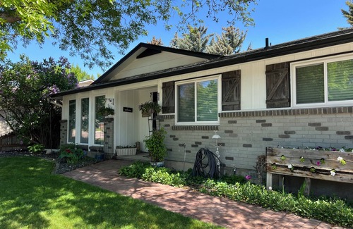 Eagle House | Cute home in quiet subdivision in small town of Eagle ID