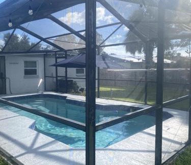 Pinellas Park House | Cute House With Pool For Up To 7 Guests