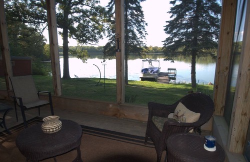 Ironton Cabin | Cuyuna Lake cabin retreat. Fish, hike, bike trails, star gazing, mins to town.