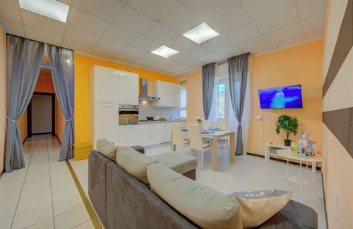 Salo Apartment | Cytrus Salò 500m From Lake and Center