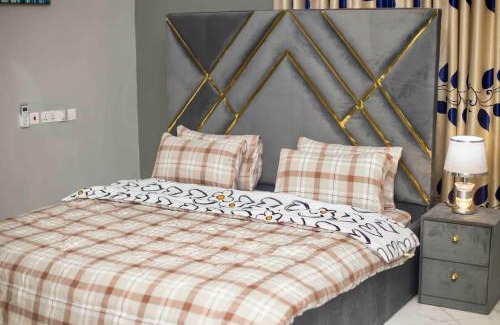 Accra Apartment | CZECH HOUSE , entire 3 bedroom, Amasaman - Accra