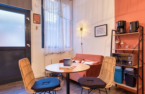 Gare-Jouvenet Apartment | Déborah, studio calme lit et place de parking