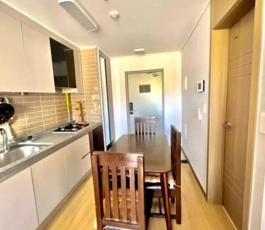 Clark Freeport Apartment | D Heights Studio with Balcony