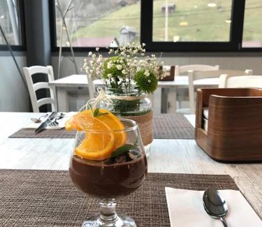 Brosteni Hotel | D' Magic