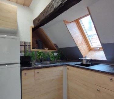 Alsfeld Apartment | Dachgeschosswohnung in der Altstadt inklusive PKW-Parkplatz