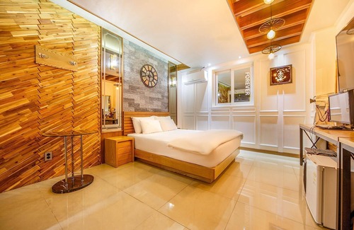 Seongnae-dong Hotel | Daegu Dongseongno Savoy Hotel
