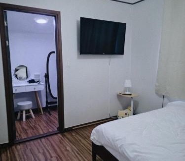 Daeyeon-dong Apartment | Daeyeon Stay Yeon