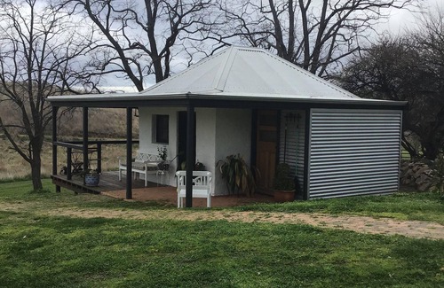 Brewongle Cottage | Dairy Cottage @ Westham