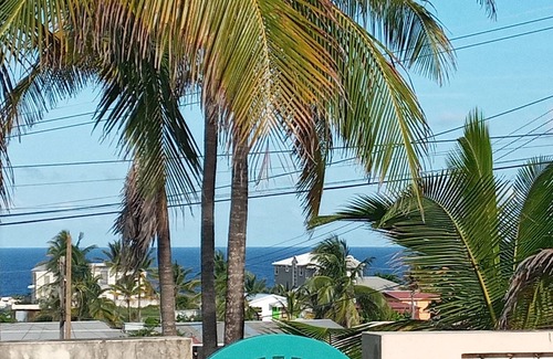 Sterling House | Daisy - Home Away Home near the Beach