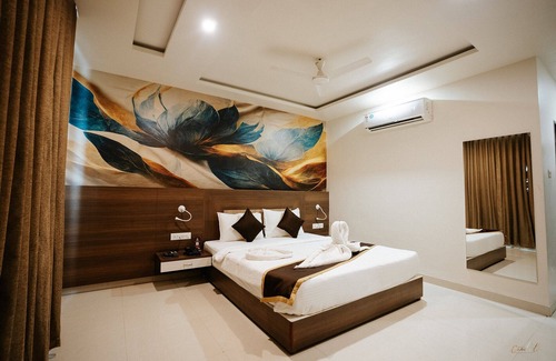 Dwarka Hotel | Daksh The Madhuvan Suites Dwarka