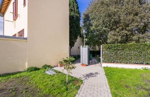 Rovezzano House | DaLu my homey apartment private car park 15 min city center
