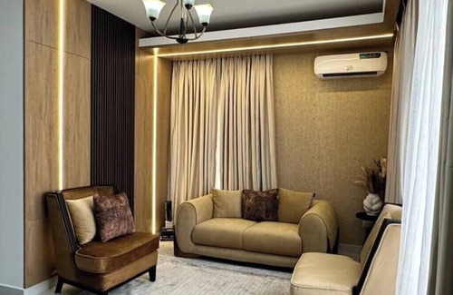 Orozo Apartment | Damido's Apartment