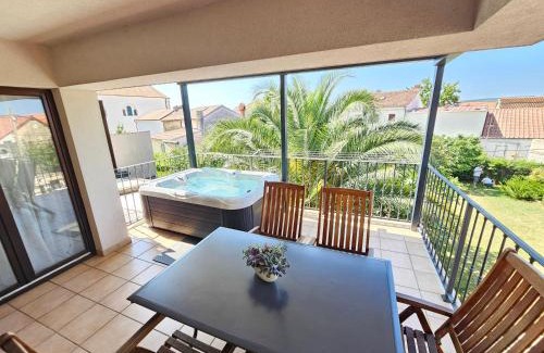 Crikvenica Apartment | DAMIR - apartment with Jacuzzi