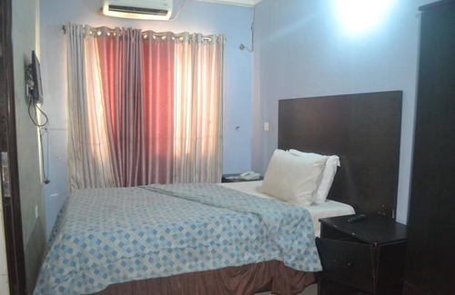 Agege Hotel | Dan Morgan Hotel & Suites