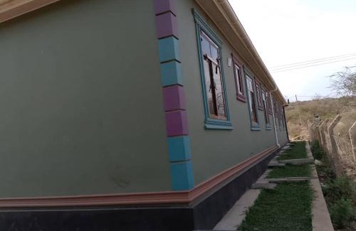 Arusha Region Hotel | Dangote Farm House Eyasi