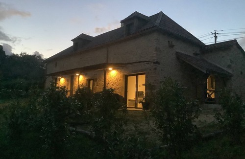 Siorac-en-Perigord House | Dans le Périgord Noir, sur le Domaine de la Croix des Alignés Belle Périgourdine