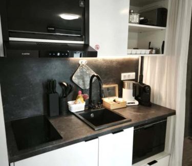 Passau Apartment | Danube Rooms - Self Checkin - Küche