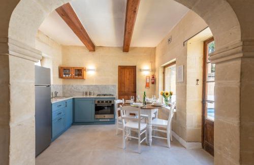 Gharb House | Dar ta' Mansi Farmhouse with Private Pool