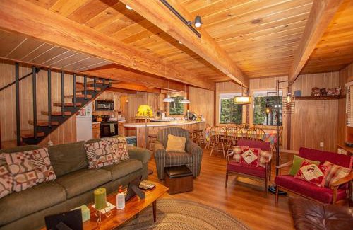Tahoe Woods House | Das Berghaus By Hauserman Rentals