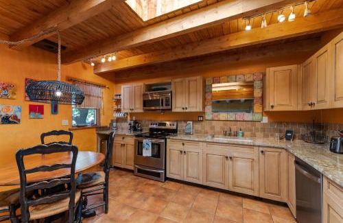 Canada de los Alamos House | Day Break Star