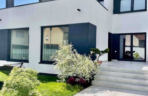 Weststadt Condo | Day Young Life Apartment /DYL Hosting 85 sqm