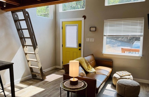 New Braunfels Cabin | Daylight Den Ladder Access Bedroom
