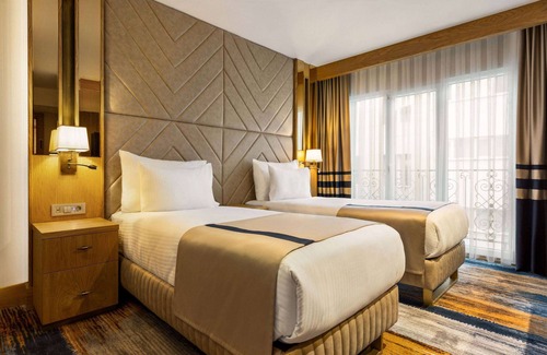 Sisli Hotel | Days Inn By Wyndham Istanbul Bomonti