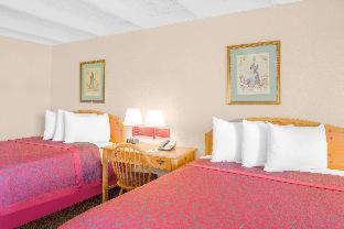 Griffin Heights Hotel | Days Inn by Wyndham Tallahassee University Center