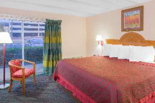 Griffin Heights Hotel | Days Inn by Wyndham Tallahassee University Center