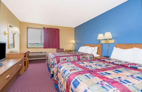 Eau Claire Hotel | Days Inn by Wyndham West-Eau Claire