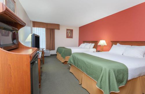 Mount Pleasant Hotel | Days Inn & Suites by Wyndham Mt Pleasant