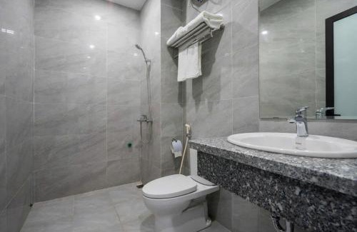 Ha Long House | Dayth Hotel 2