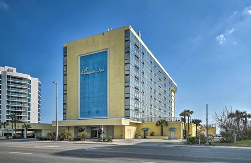 Daytona Beach Apartment | Daytona Beach Studio w/Pool + Ocean Access!