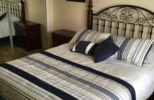 Waters Edge House | Daytona beach area Vacation Pool/ Golf course home/ 15 minutes to the beach.