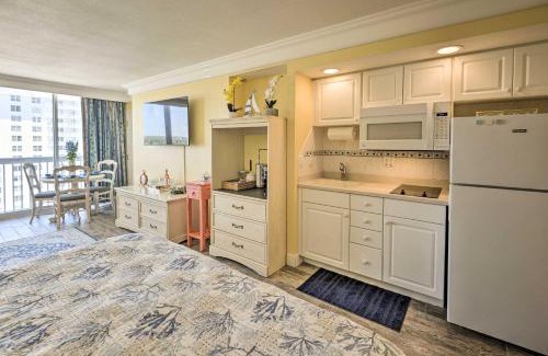 Ortona Park Apartment | Daytona Beach Resort Studio with Ocean View and Pools!