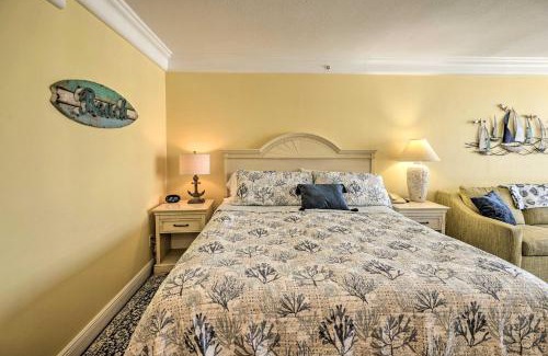 Ortona Park Apartment | Daytona Beach Resort Studio with Ocean View and Pools!