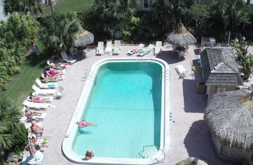 Bostwick Park Condo | Daytona Resort & Club 2BR Suite Saturday Check-Ins