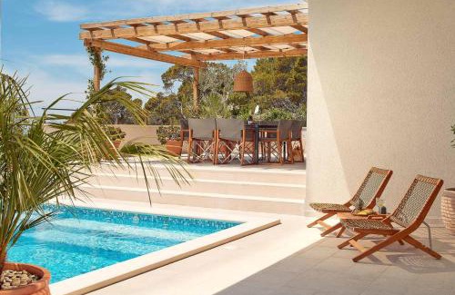 Sveta Nedjelja Villa | Dazzling Hvar Villa Villa Licita 4 Bedrooms Spacious Sunterrace Fitted With Sunbeds And Parasols Private Outdoor Swimming Pool Shaded