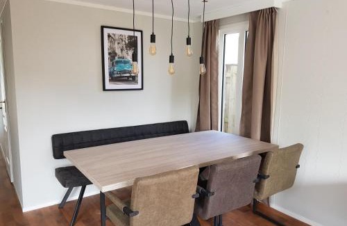 Nunspeet Ski Chalet | De Bijsselse Enk, Goudsbloem