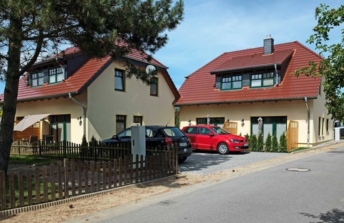 Am Schwarzen Busch House | House Hannah - Here you can already smell the sea!