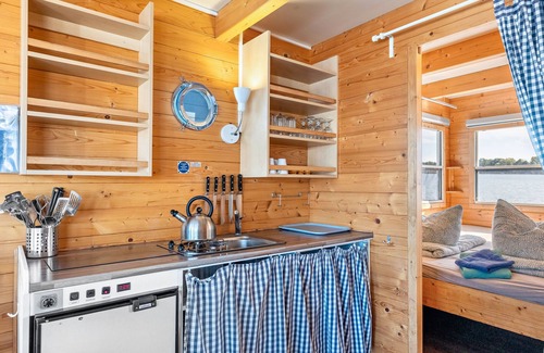 Koenigs Wusterhausen Boat Rental | Houseboat BunBo 1060 - Do