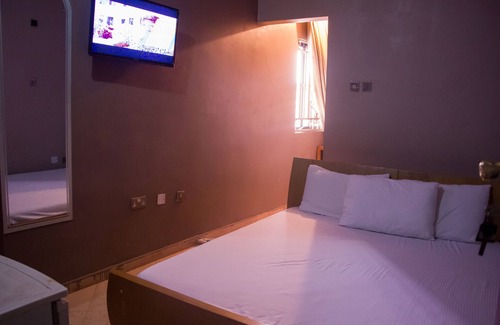 Ikoyi Hotel | De Prince Guest House