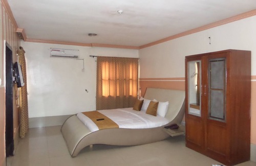 Lagos Hotel | De Ritz Hotel