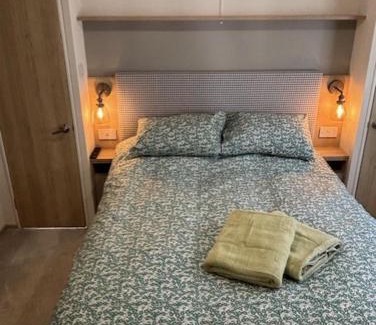 Carlisle Apartment | Deblisa