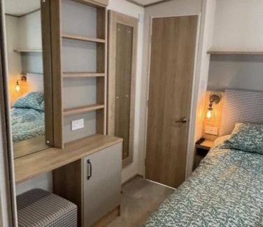 Carlisle Apartment | Deblisa