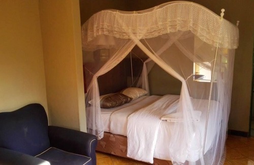 Livingstone House | Decha Guest Lodge