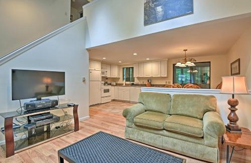 Pocono Lake House | Deck and Fire Pit Pocono Lake Home Near Skiing!
